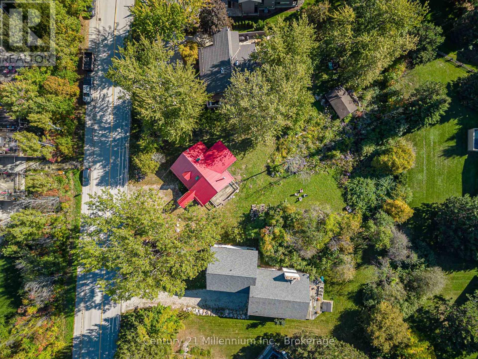 178 Sleepy Hollow Road, Blue Mountains, Ontario  L9Y 0S8 - Photo 8 - X12983990