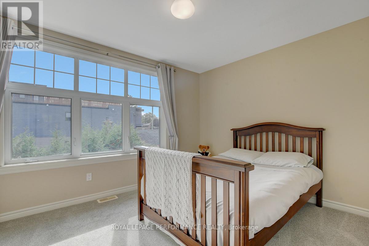 318 Iona Street, Ottawa, Ontario  K1Z 7B9 - Photo 16 - X12983874