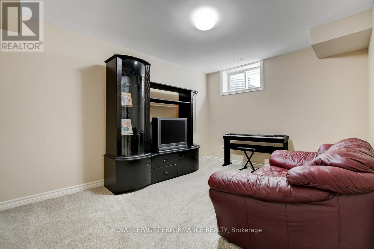 318 Iona Street, Ottawa, Ontario  K1Z 7B9 - Photo 22 - X12983874