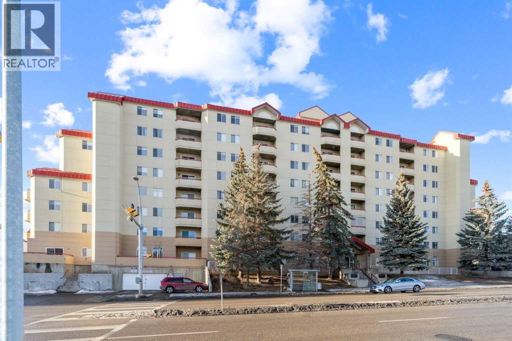 103, 2011 University Drive NW, Calgary, Alberta