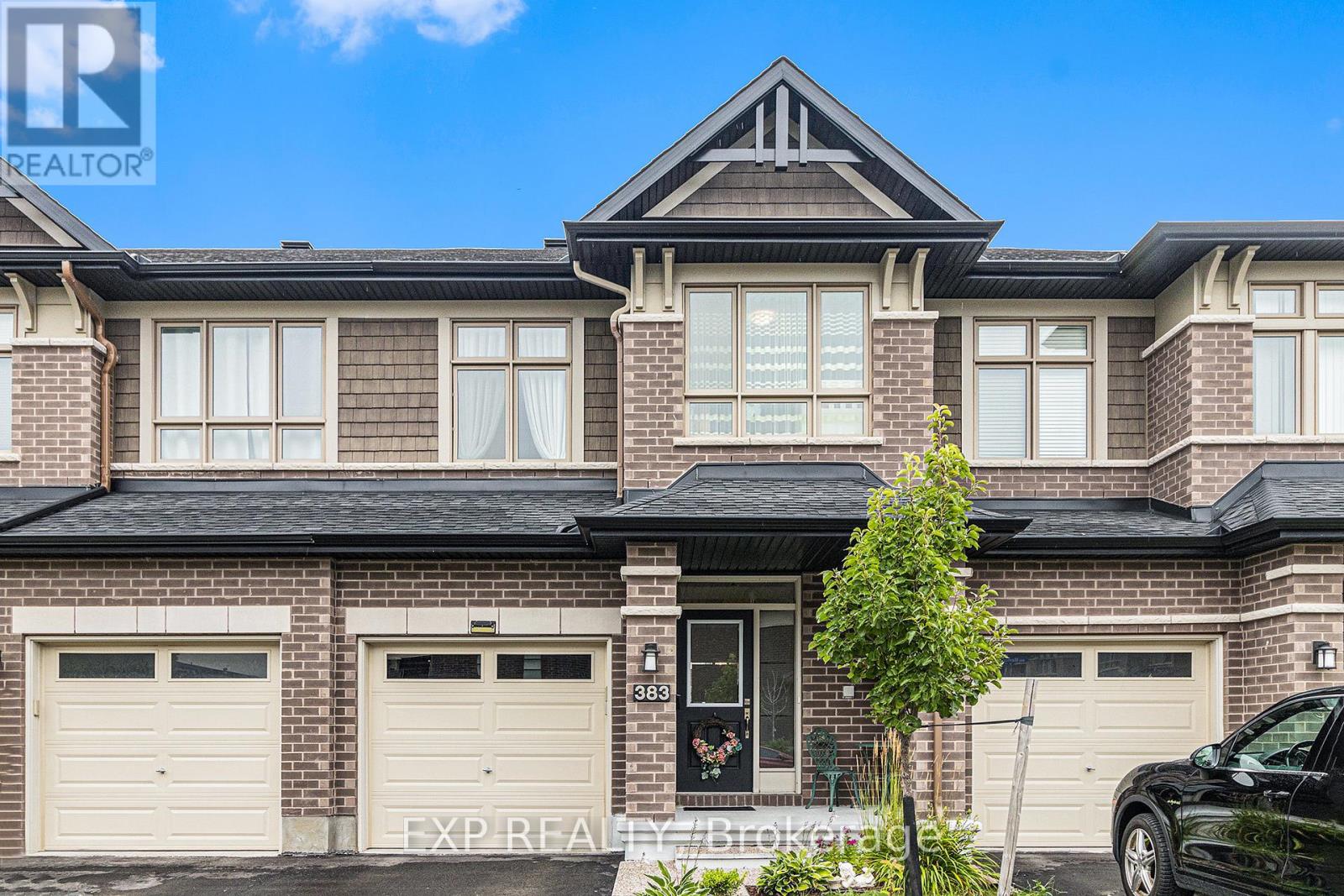 383 MEMORIAL GROVE, Ottawa, Ontario