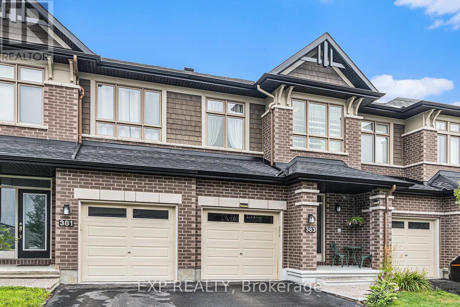 383 Memorial Grove, Ottawa, Ontario  K1X 0C7 - Photo 2 - X12983896