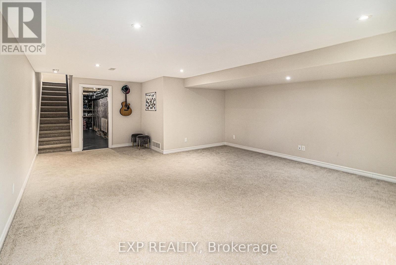 383 Memorial Grove, Ottawa, Ontario  K1X 0C7 - Photo 32 - X12983896