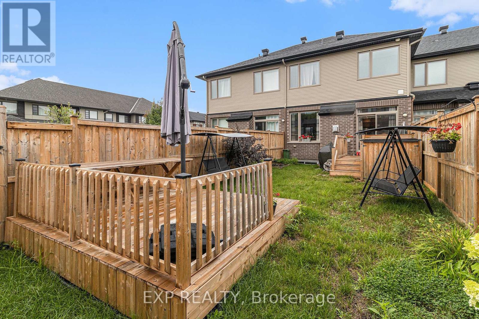 383 Memorial Grove, Ottawa, Ontario  K1X 0C7 - Photo 36 - X12983896