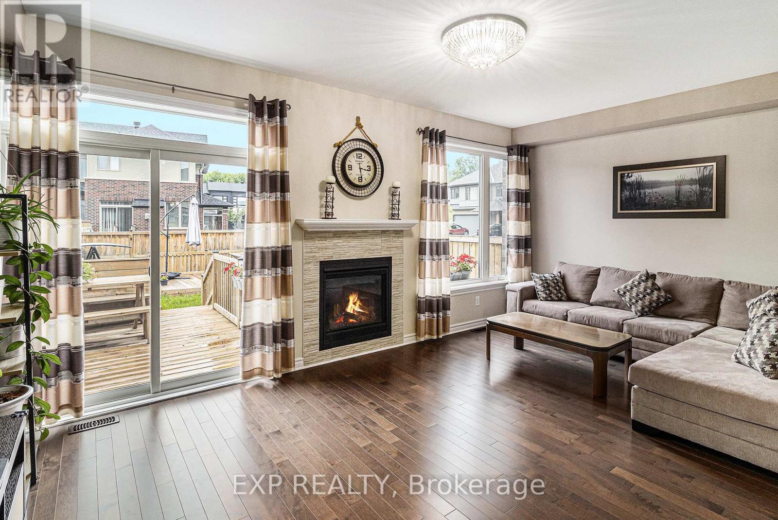 383 Memorial Grove, Ottawa, Ontario  K1X 0C7 - Photo 6 - X12983896