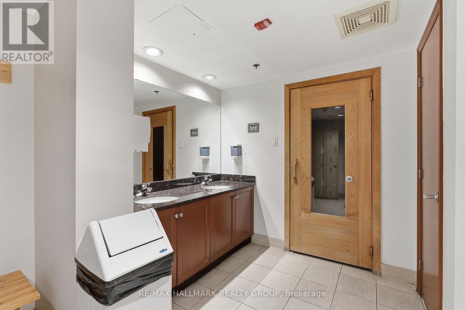 809 - 200 Rideau Street, Ottawa, Ontario  K1N 5Y1 - Photo 33 - X12983908