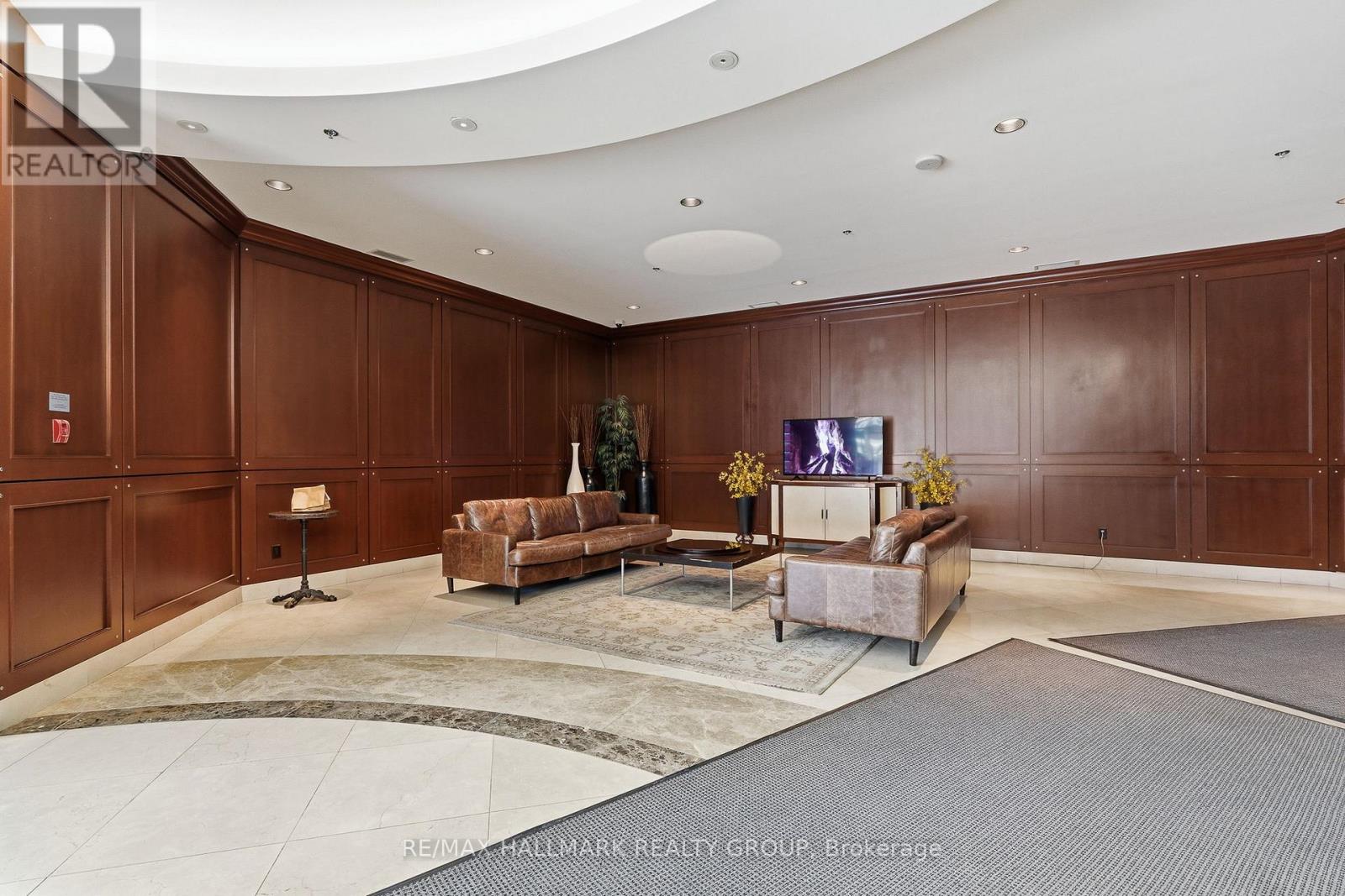 809 - 200 Rideau Street, Ottawa, Ontario  K1N 5Y1 - Photo 4 - X12983908