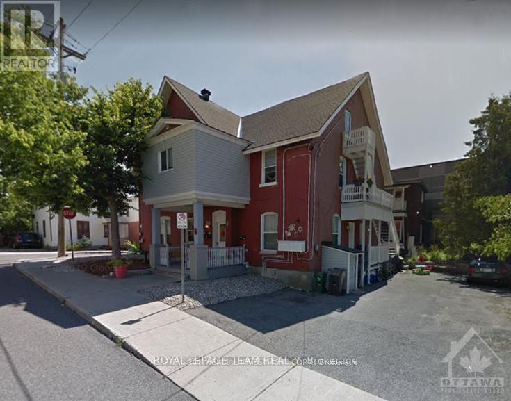 2 - 4 ECCLES STREET, Ottawa, Ontario