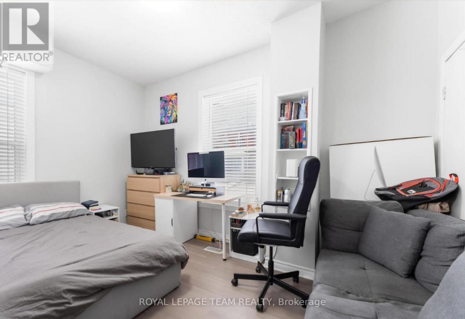 2 - 4 Eccles Street, Ottawa, Ontario  K1R 6S2 - Photo 4 - X12983942