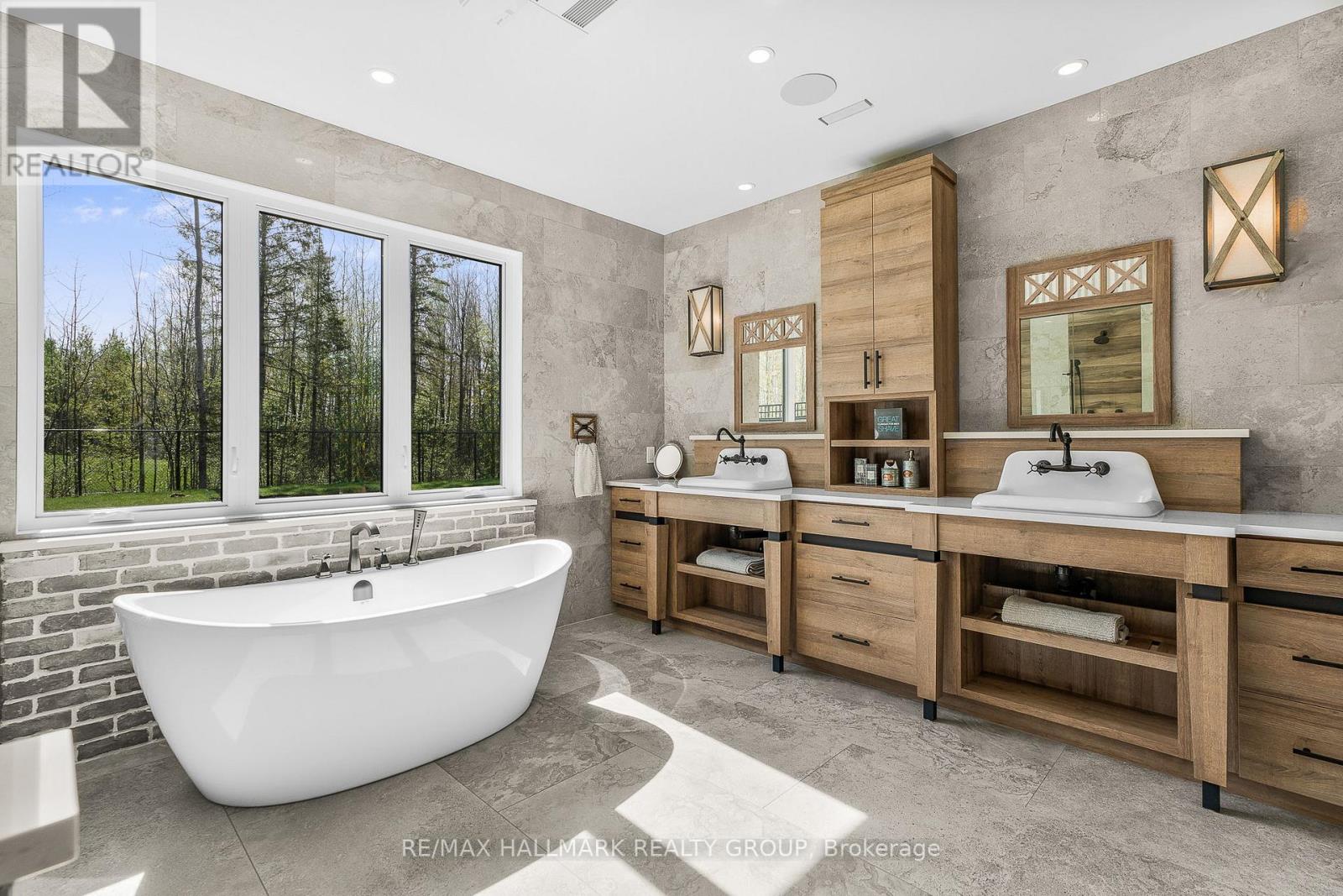 55 De La Seignerie Estates E, Champlain, Ontario  K0B 1K0 - Photo 23 - X12429973