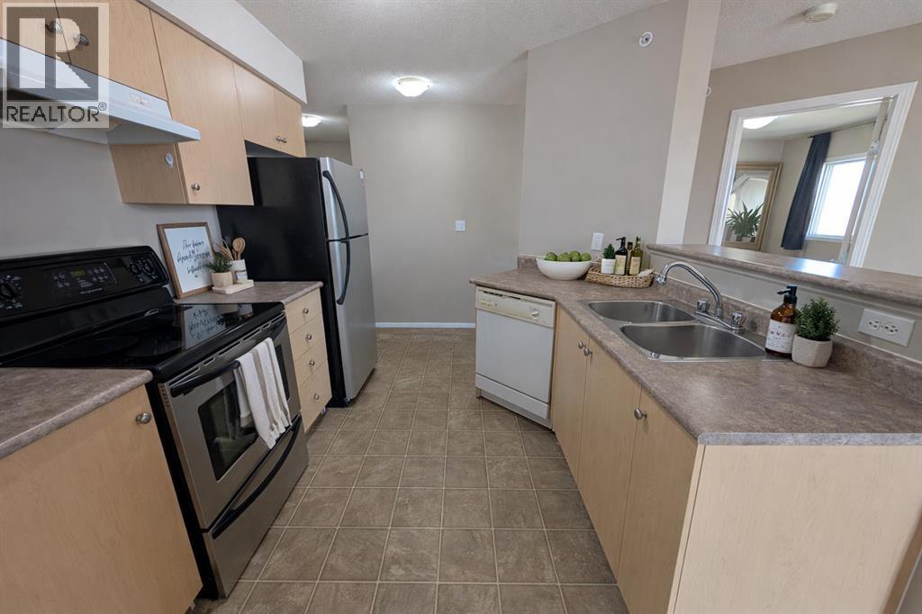 418, 1616 Saamis Drive NW, Medicine Hat, Alberta T1C 4X2 - Photo 11 - A2300099