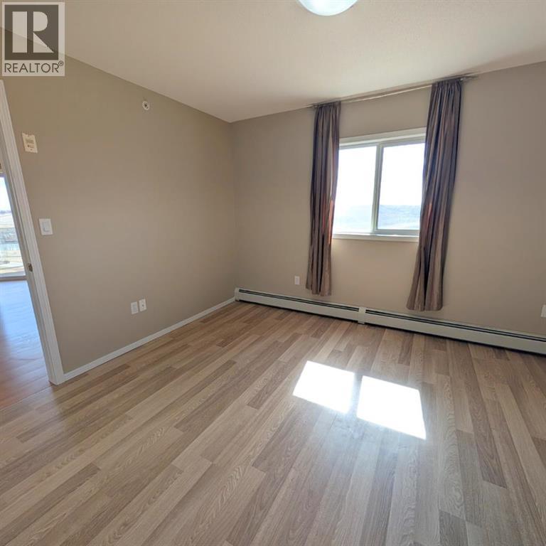 418, 1616 Saamis Drive NW, Medicine Hat, Alberta T1C 4X2 - Photo 27 - A2300099