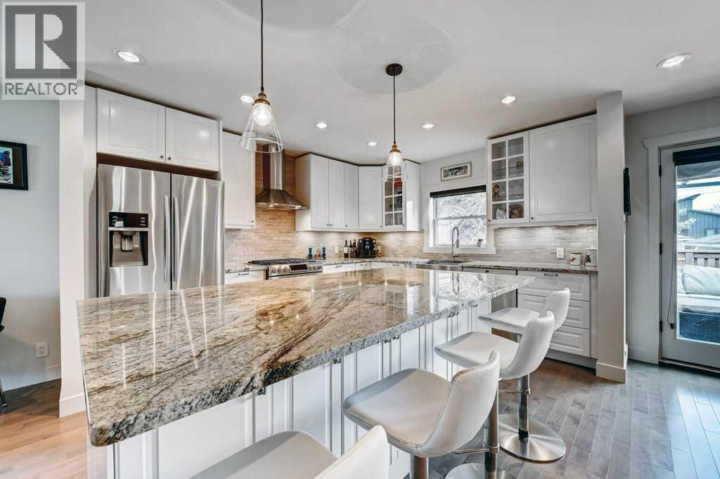 3040 26 Street SW, Calgary, Alberta  T3E 2B5 - Photo 6 - A2283067