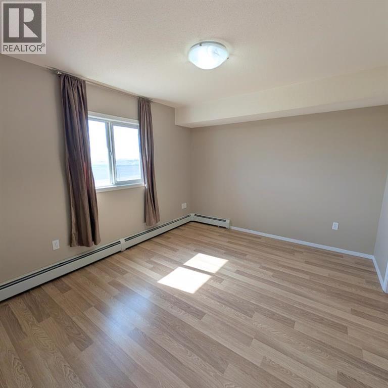 418, 1616 Saamis Drive NW, Medicine Hat, Alberta T1C 4X2 - Photo 26 - A2300099