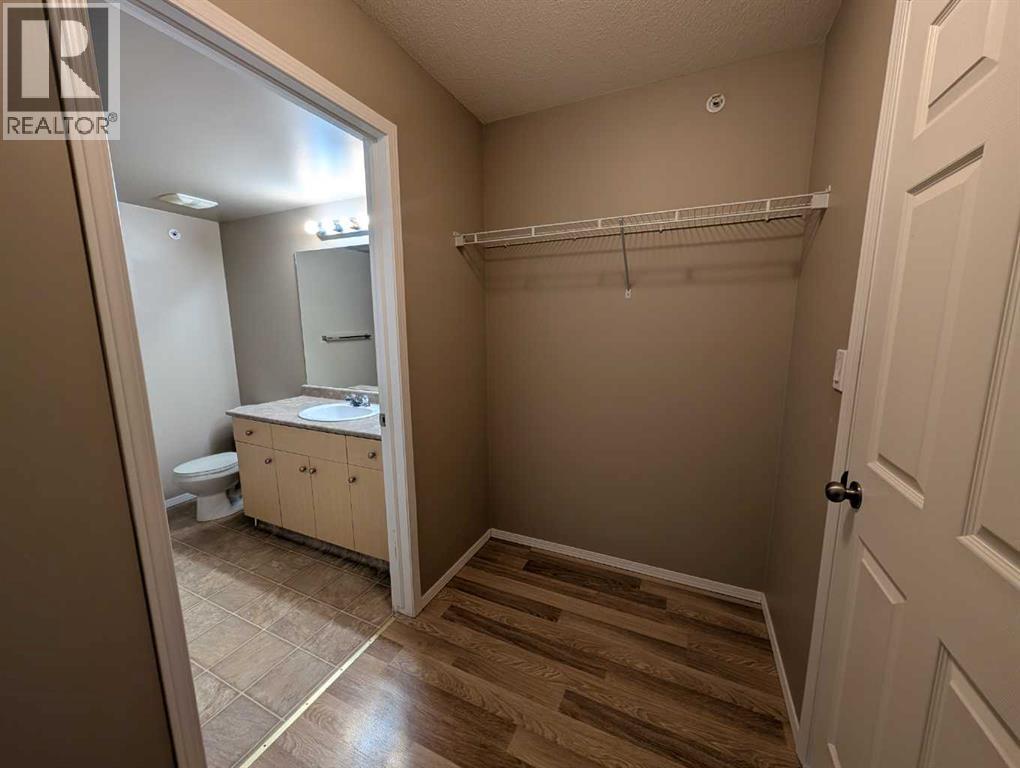 418, 1616 Saamis Drive NW, Medicine Hat, Alberta T1C 4X2 - Photo 30 - A2300099