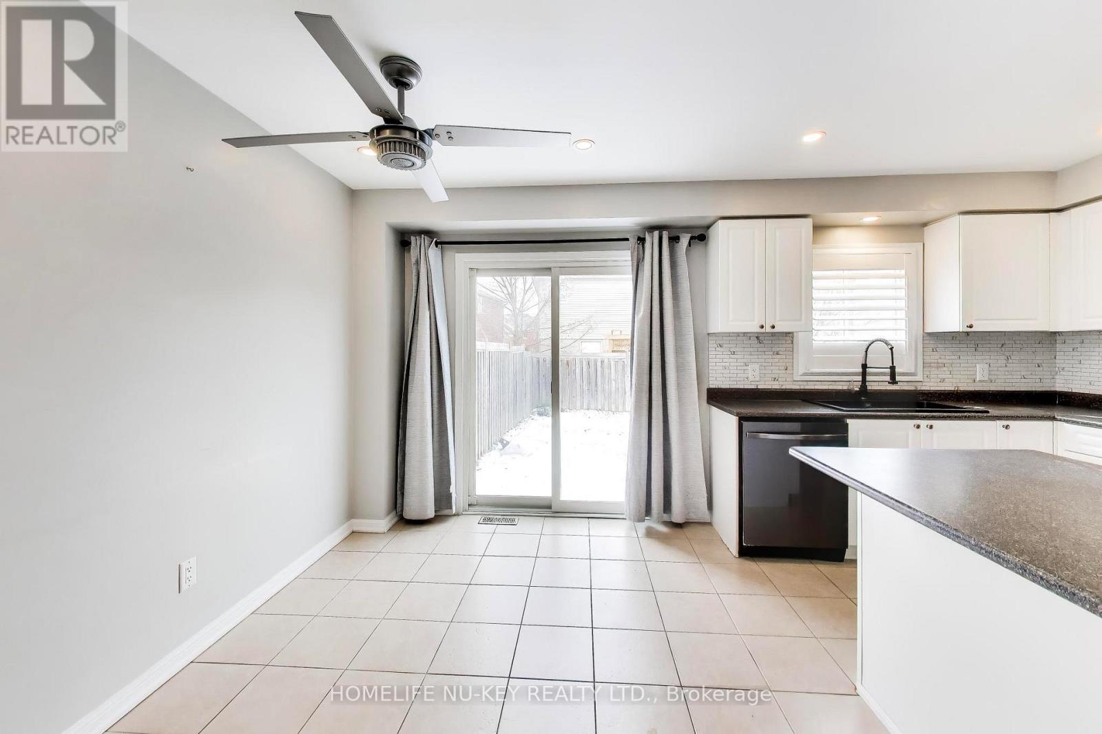 89 Majesty Boulevard, Barrie, Ontario  L4M 0E5 - Photo 12 - S12981016