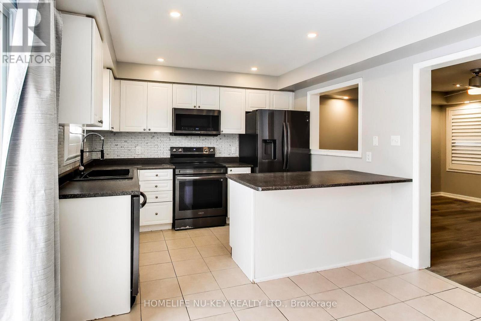 89 Majesty Boulevard, Barrie, Ontario  L4M 0E5 - Photo 16 - S12981016