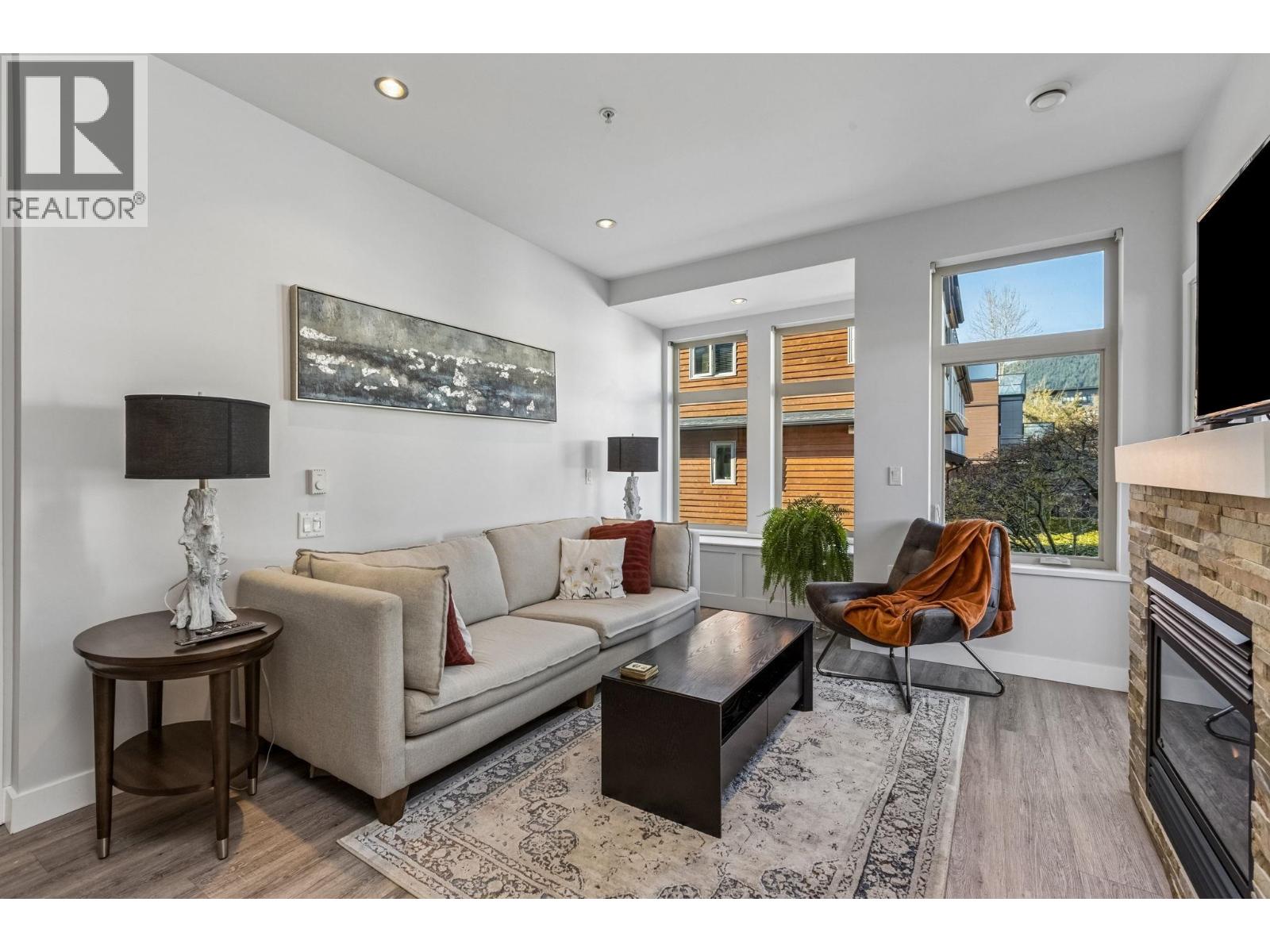 207 116 W 23rd Street, North Vancouver, British Columbia  V7M 2A9 - Photo 4 - R3109763