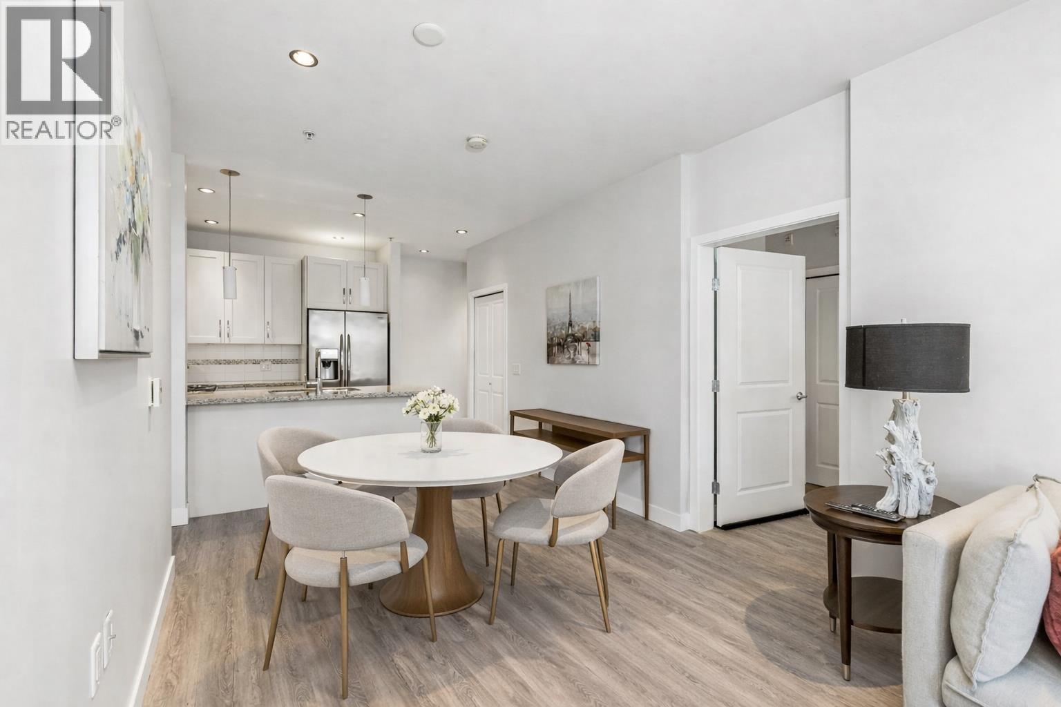 207 116 W 23rd Street, North Vancouver, British Columbia  V7M 2A9 - Photo 11 - R3109763