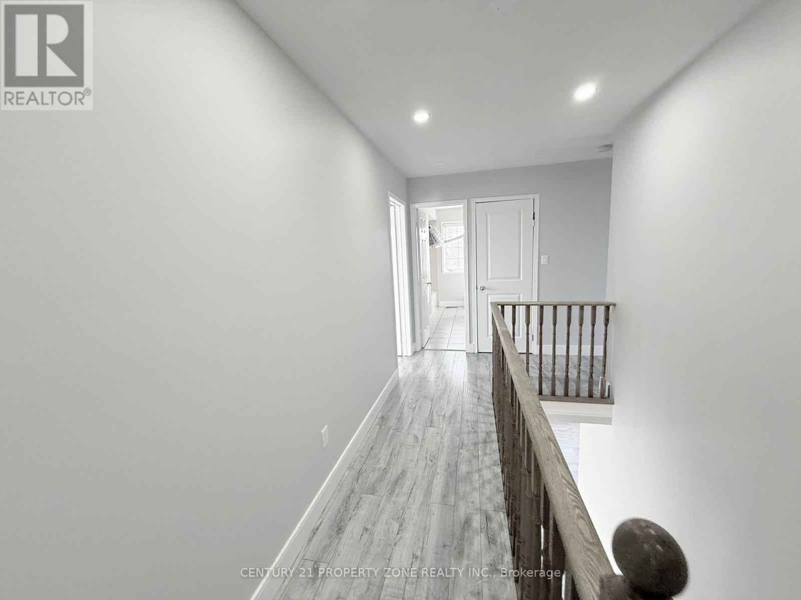 2 Abbotsbury Drive, Brampton, Ontario  L6X 0S3 - Photo 6 - W12979990