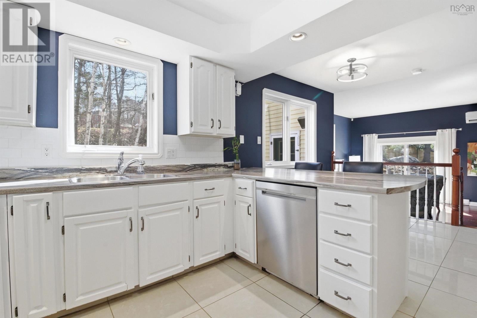 5 Parkvale Crescent, Bedford, Nova Scotia  B4A 3M3 - Photo 12 - 202607022