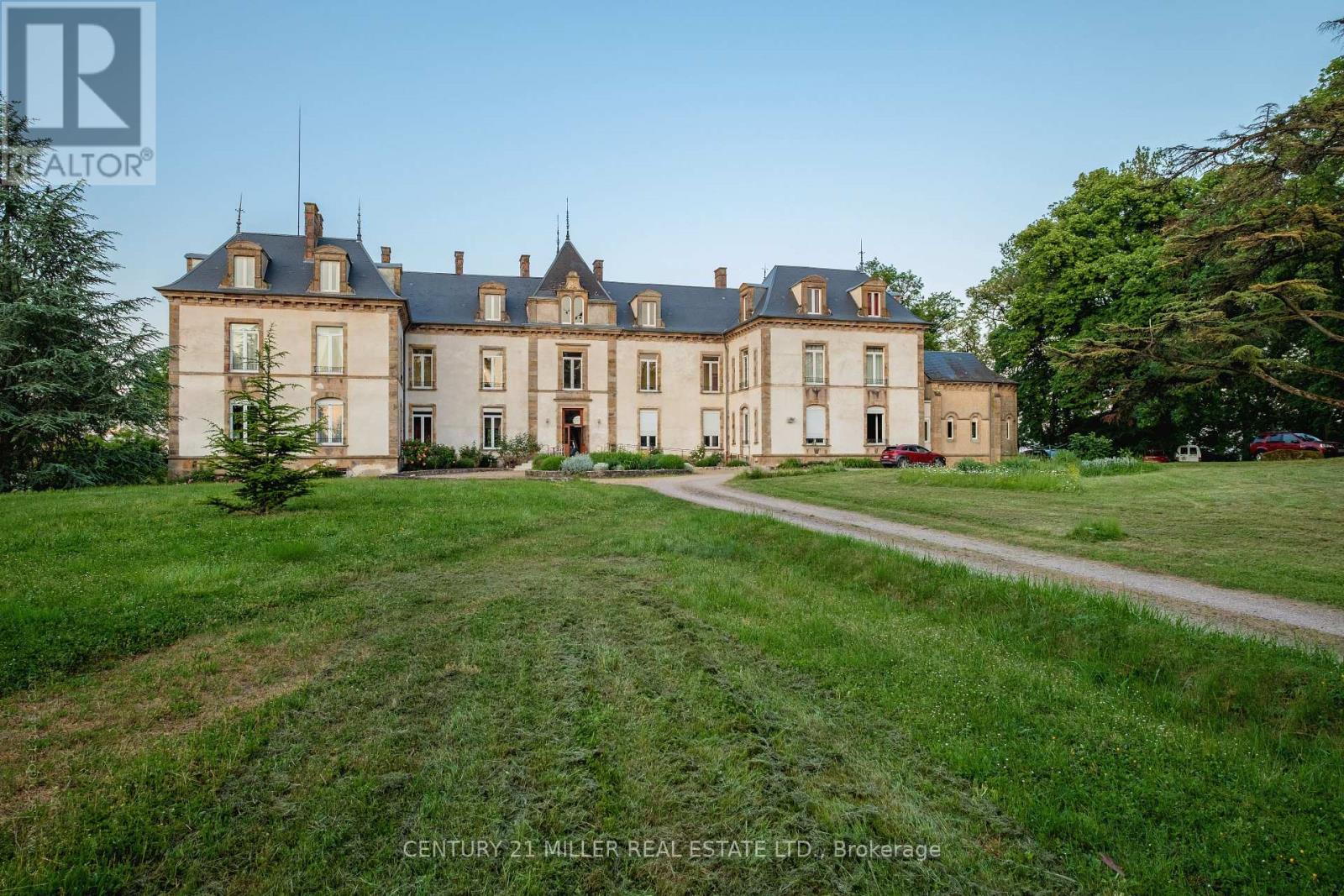 58720 Beaumont-Sardolles, France, Ontario   - Photo 39 - X12194548