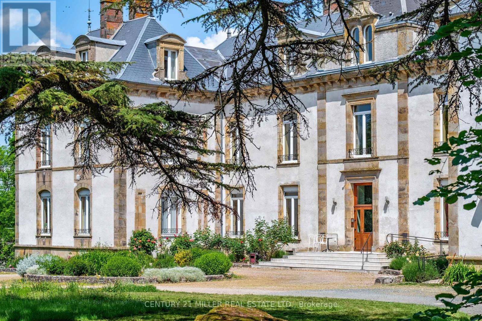 58720 Beaumont-Sardolles, France, Ontario   - Photo 3 - X12194548