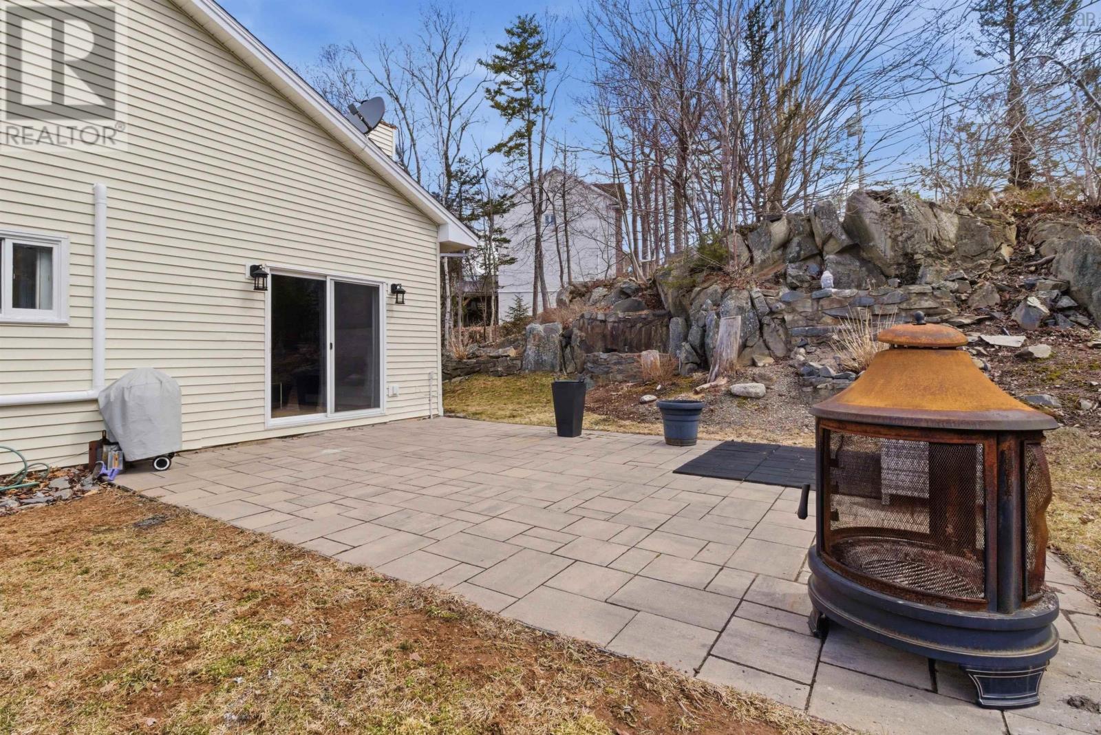 5 Parkvale Crescent, Bedford, Nova Scotia  B4A 3M3 - Photo 38 - 202607022