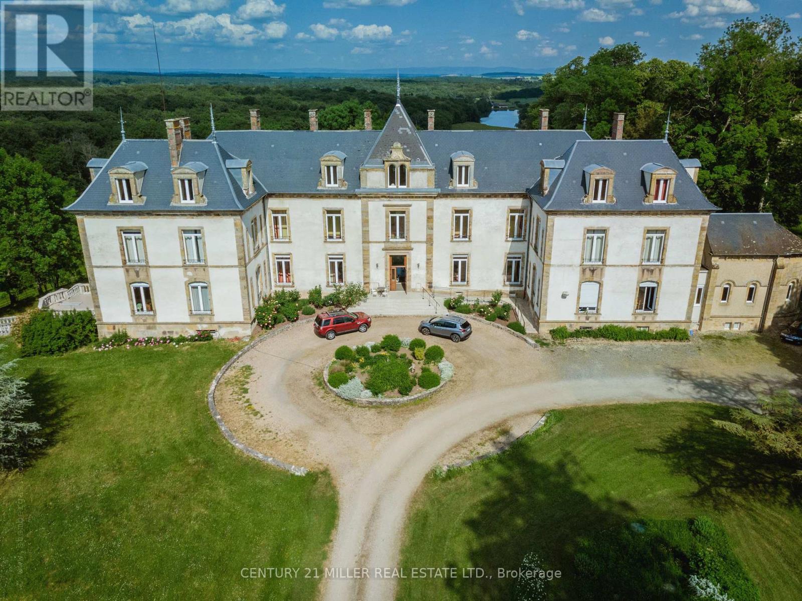 58720 Beaumont-Sardolles, France, Ontario   - Photo 2 - X12194548