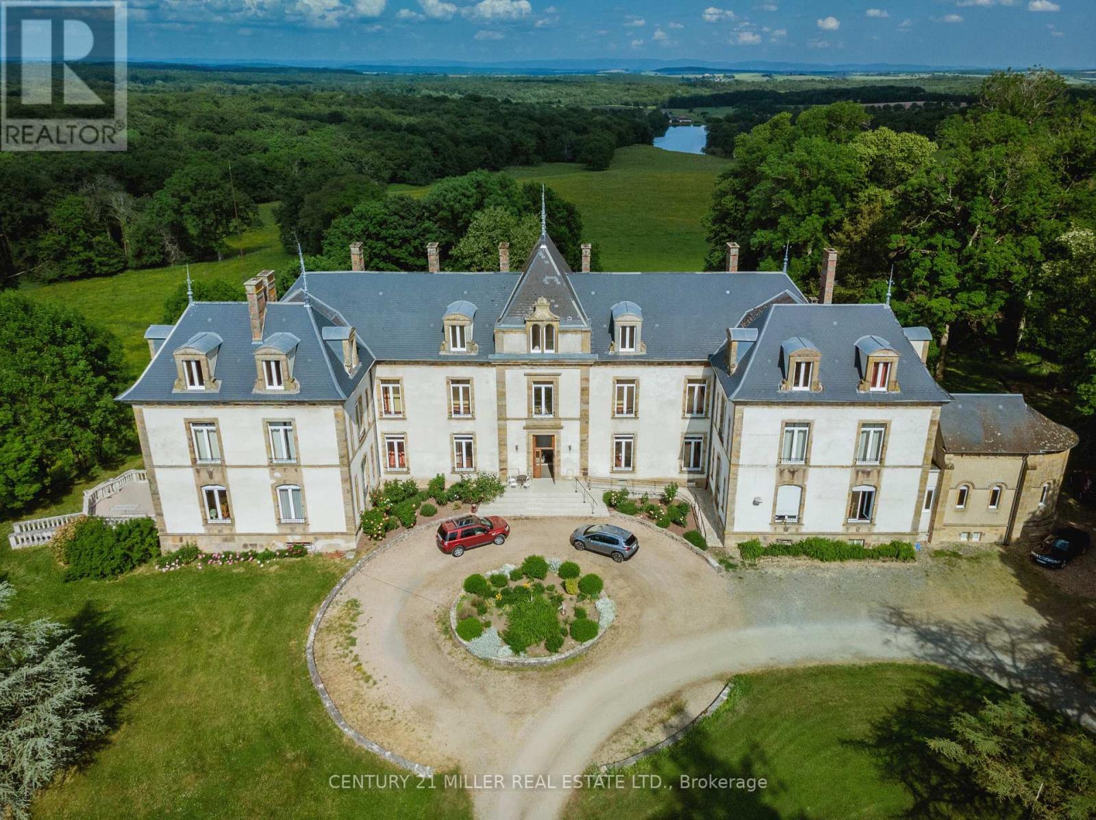 58270 Beaumont-Sardolles, France, Ontario   - Photo 2 - Z8045748