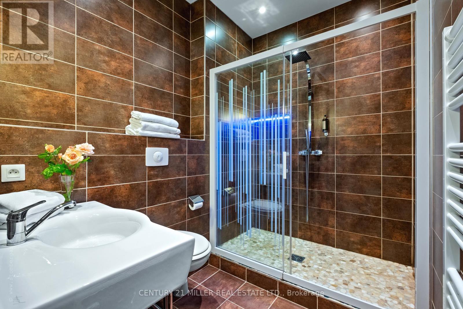 58270 Beaumont-Sardolles, France, Ontario   - Photo 17 - Z8045748