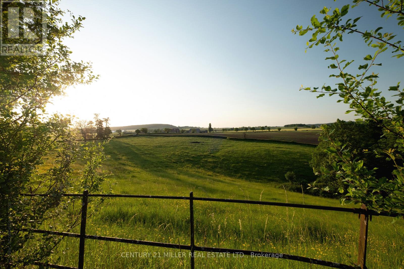 58270 Beaumont-Sardolles, France, Ontario   - Photo 37 - Z8045748