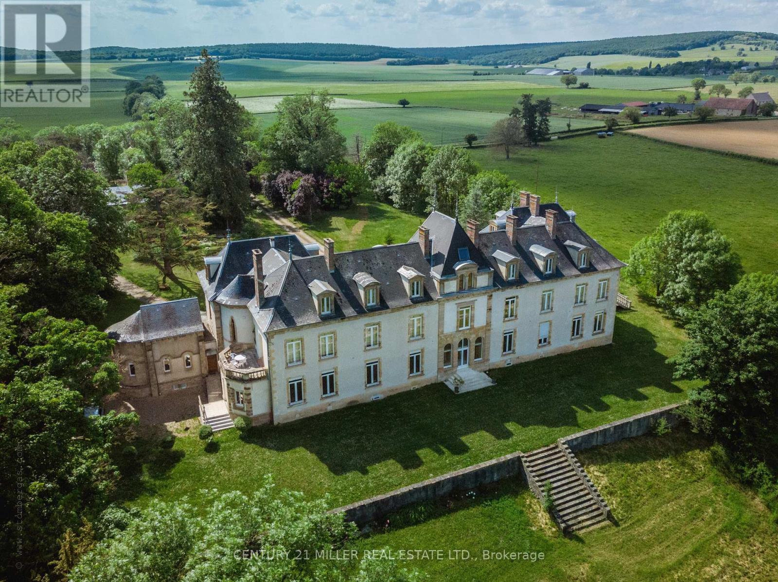 58270 Beaumont-Sardolles, France, Ontario   - Photo 38 - Z8045748