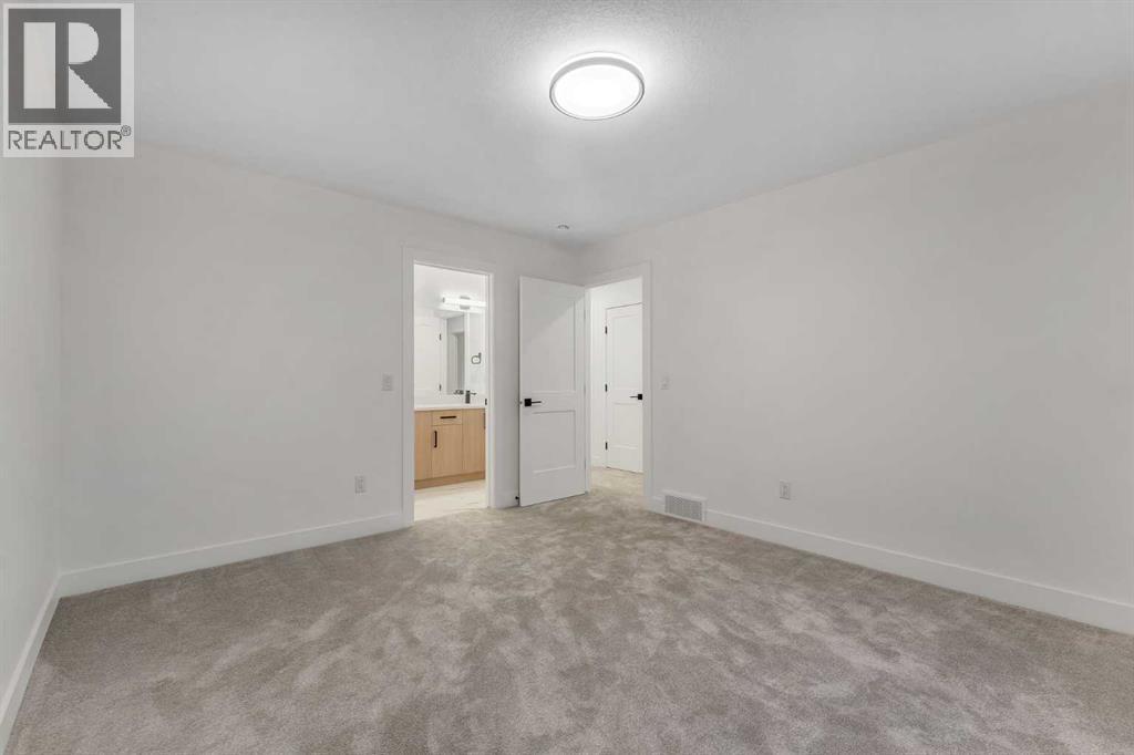 153 Waterford Passage, Chestermere, Alberta  T1X 3B6 - Photo 32 - A2298041