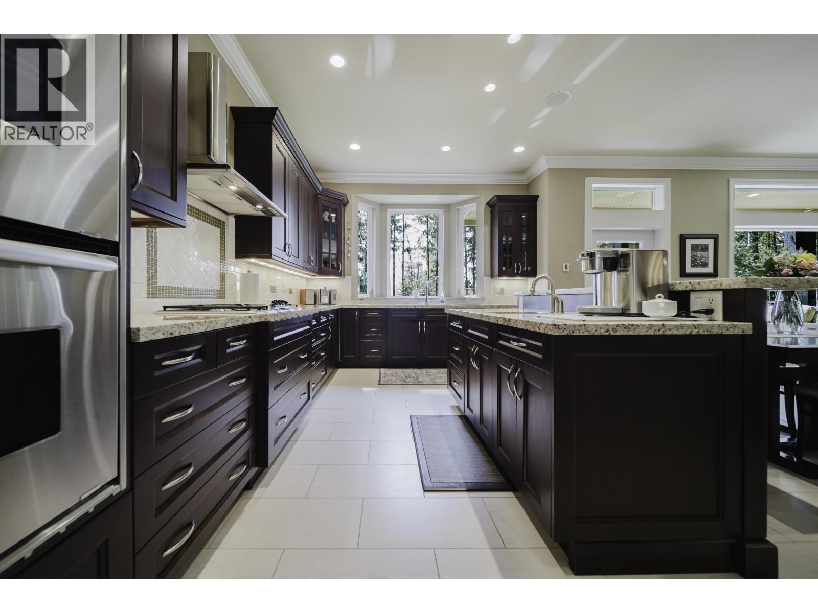 1056 Ravenswood Drive, Anmore, British Columbia V3H 5M6 - Photo 11 - R3109574