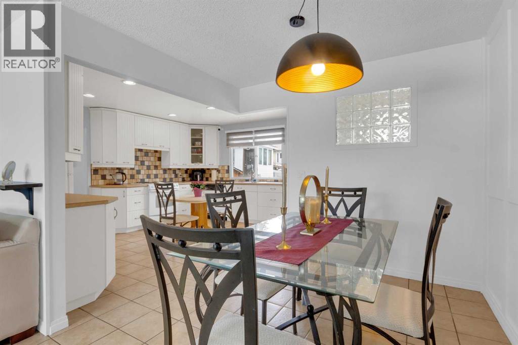 60 Dalhurst Way NW, Calgary, Alberta  T3A 1N7 - Photo 7 - A2300689