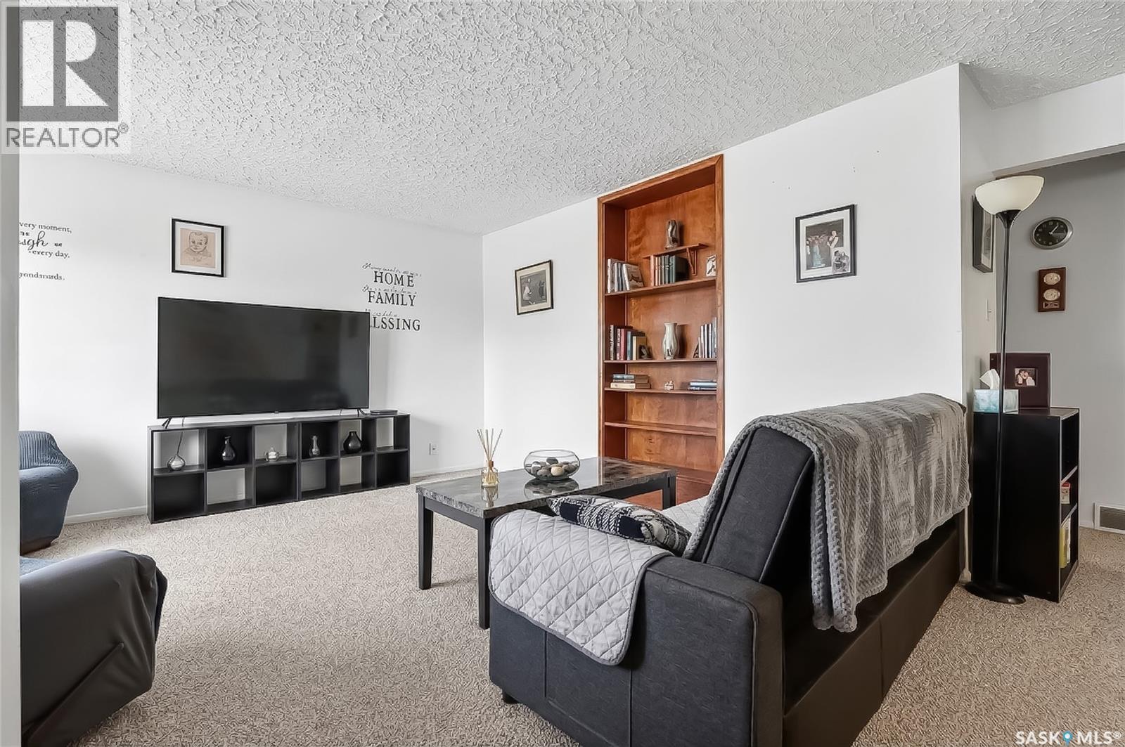 1220 Hochelaga Street W, Moose Jaw, Saskatchewan  S6H 2J4 - Photo 15 - SK032556