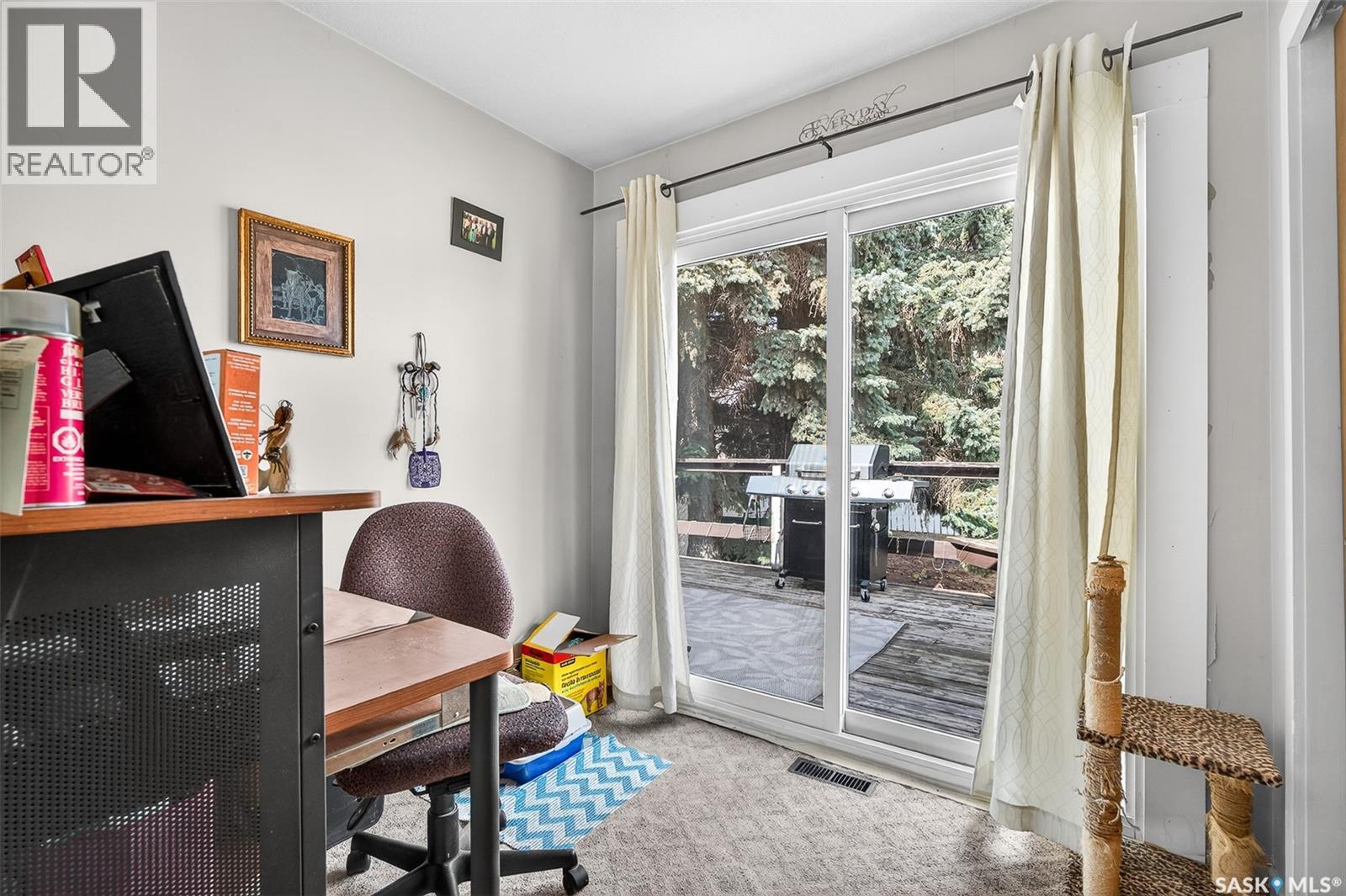 1220 Hochelaga Street W, Moose Jaw, Saskatchewan  S6H 2J4 - Photo 36 - SK032556