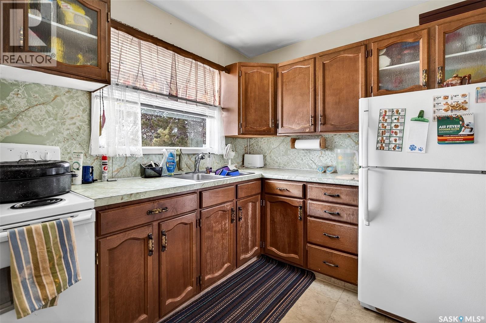 1220 Hochelaga Street W, Moose Jaw, Saskatchewan  S6H 2J4 - Photo 46 - SK032556