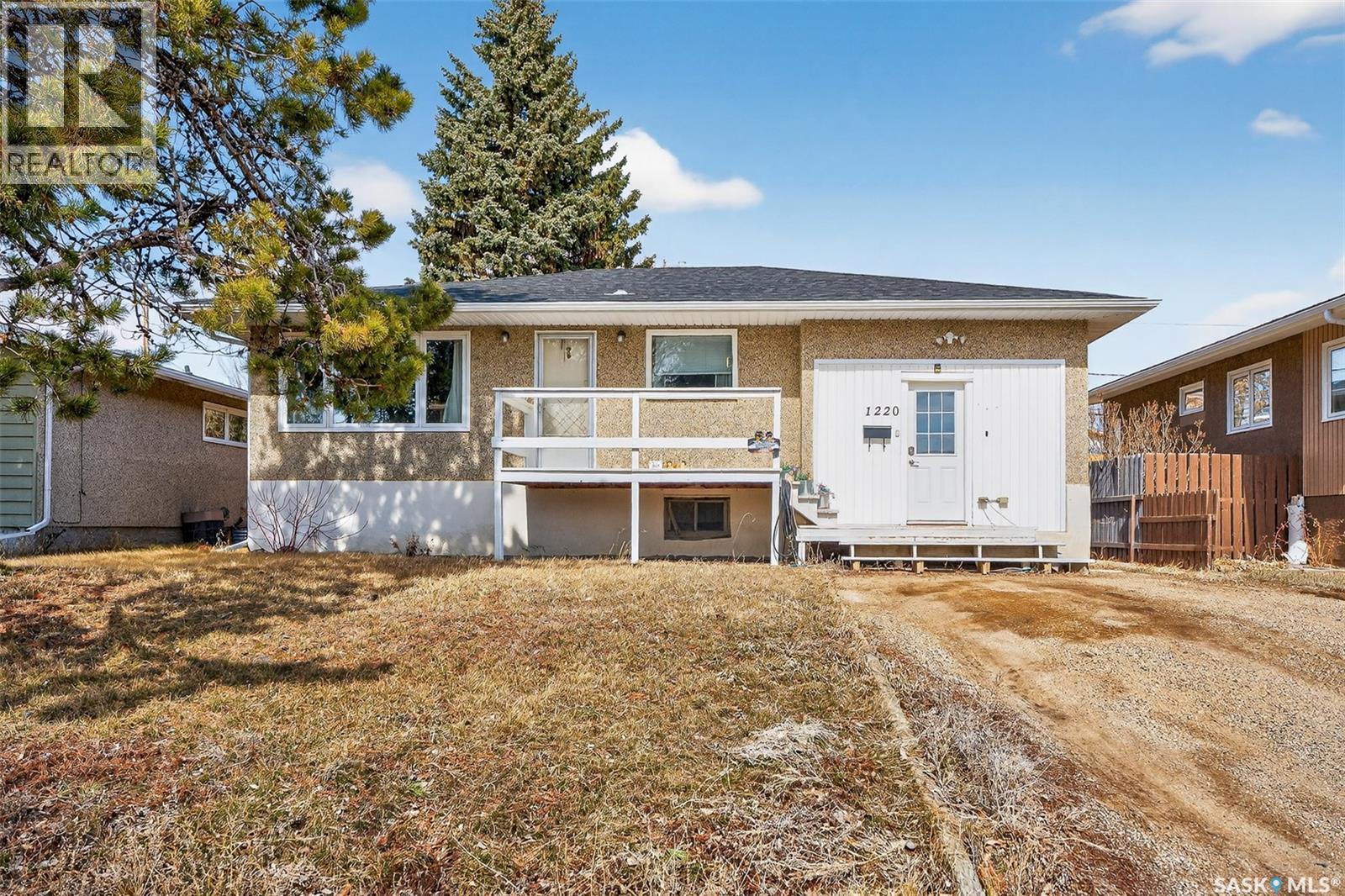 1220 Hochelaga Street W, Moose Jaw, Saskatchewan  S6H 2J4 - Photo 54 - SK032556