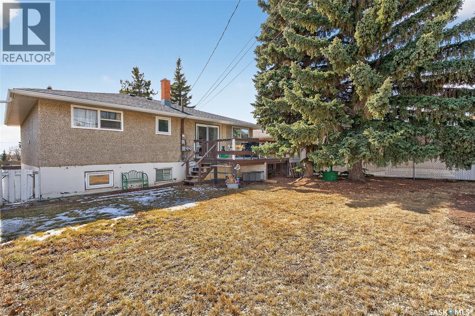 1220 Hochelaga Street W, Moose Jaw, Saskatchewan  S6H 2J4 - Photo 56 - SK032556