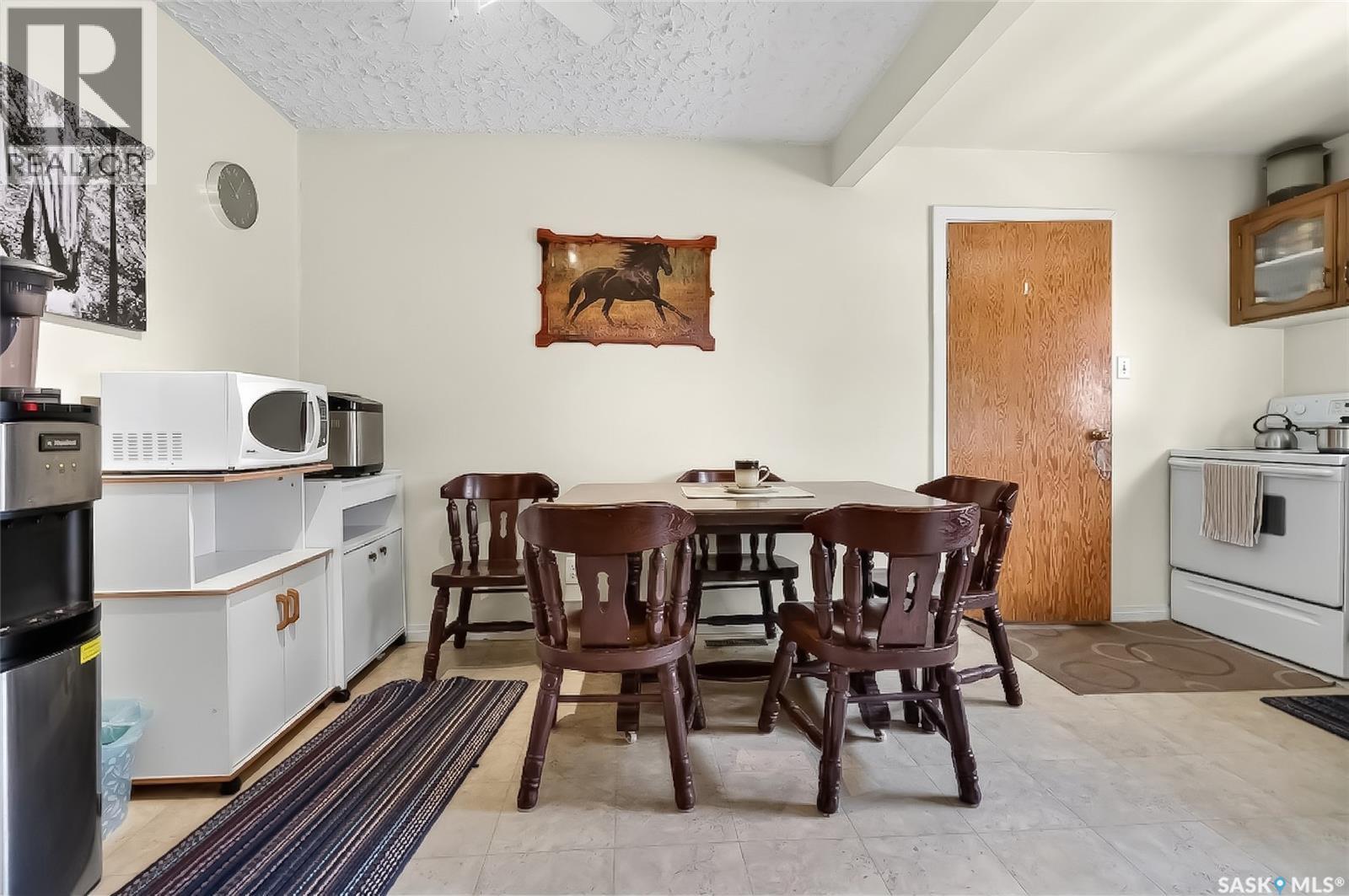 1220 Hochelaga Street W, Moose Jaw, Saskatchewan  S6H 2J4 - Photo 6 - SK032556