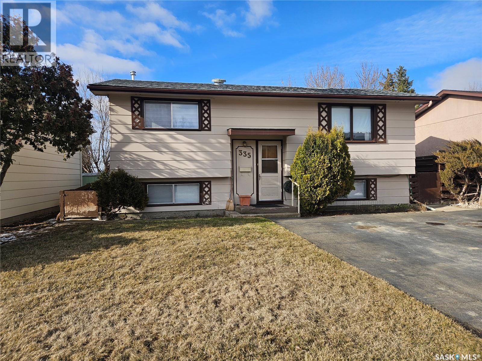 335 Aspen DRIVE, Swift Current, Saskatchewan