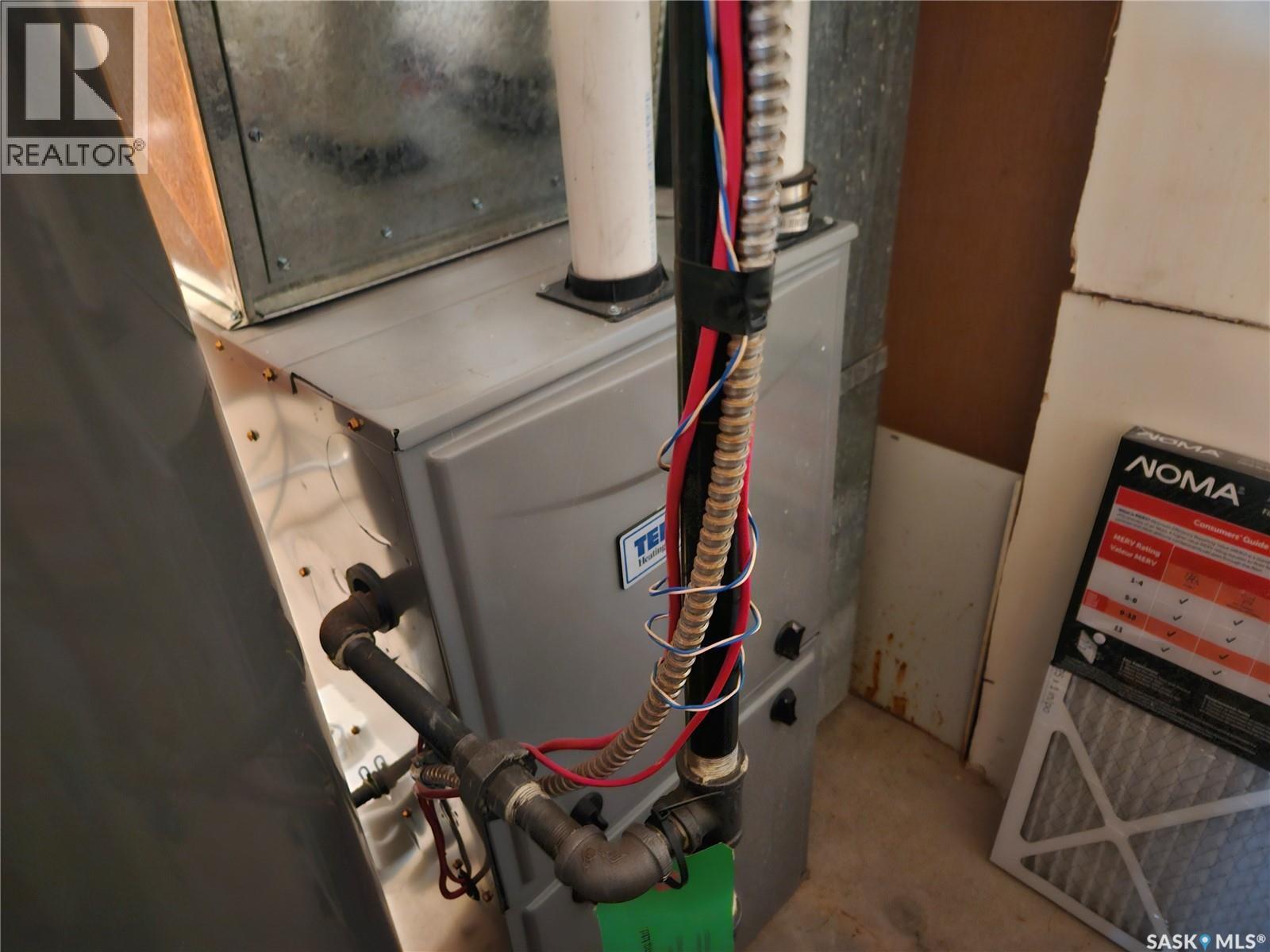 335 Aspen Drive, Swift Current, Saskatchewan  S9H 3Z8 - Photo 18 - SK032523