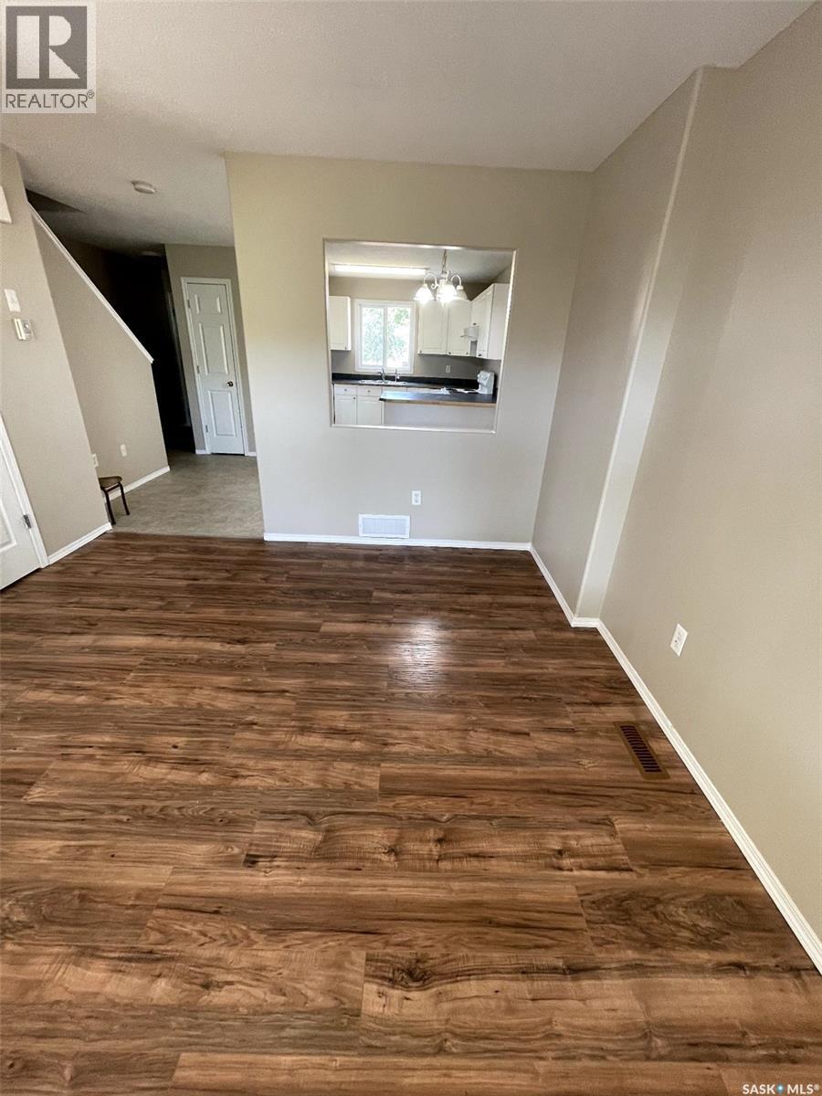 1154 Retallack Street, Regina, Saskatchewan  S4T 2H3 - Photo 4 - SK032281