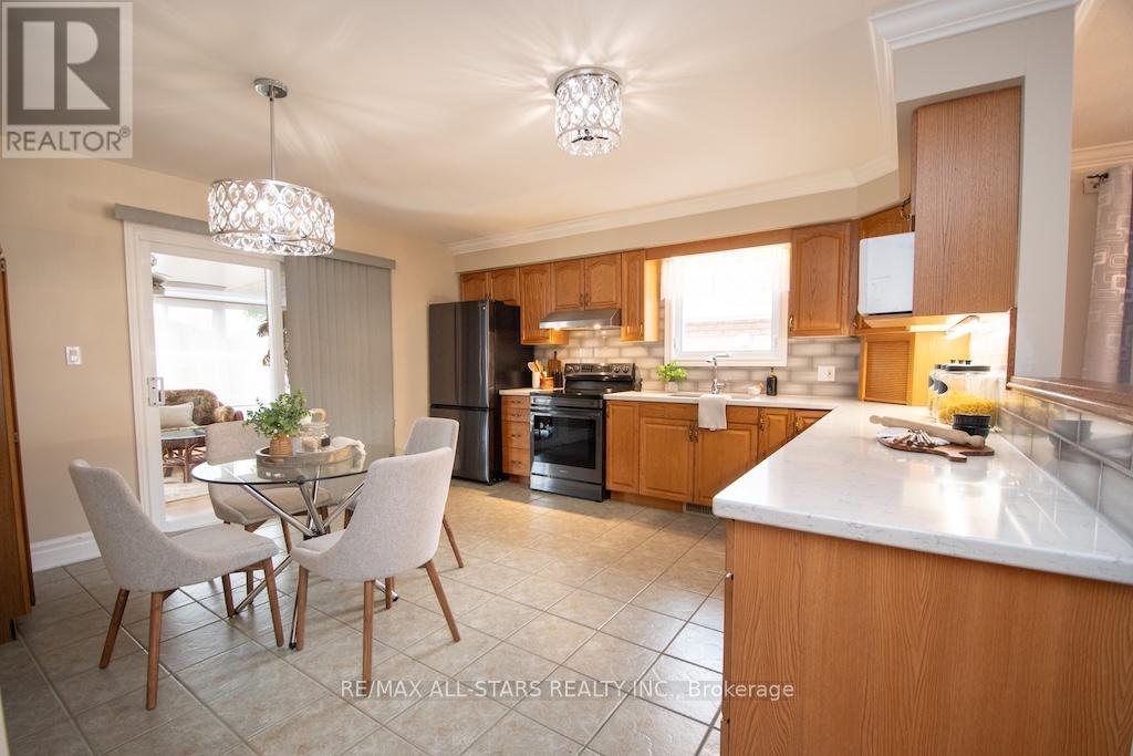 383 Wallace Drive, Kawartha Lakes, Ontario  K9V 6K7 - Photo 16 - X12965950