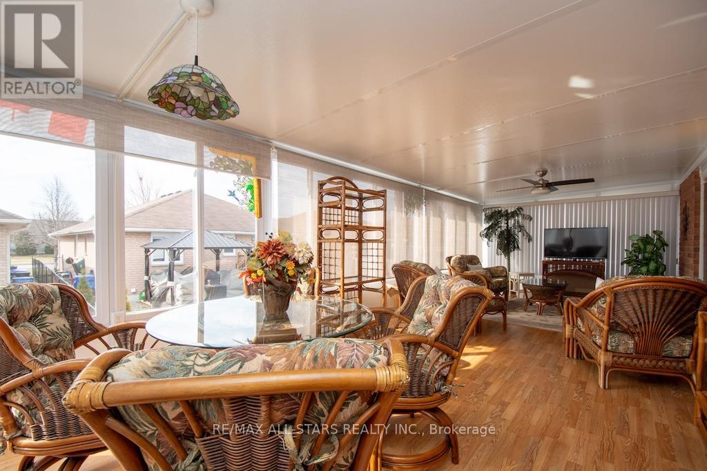 383 Wallace Drive, Kawartha Lakes, Ontario  K9V 6K7 - Photo 25 - X12965950