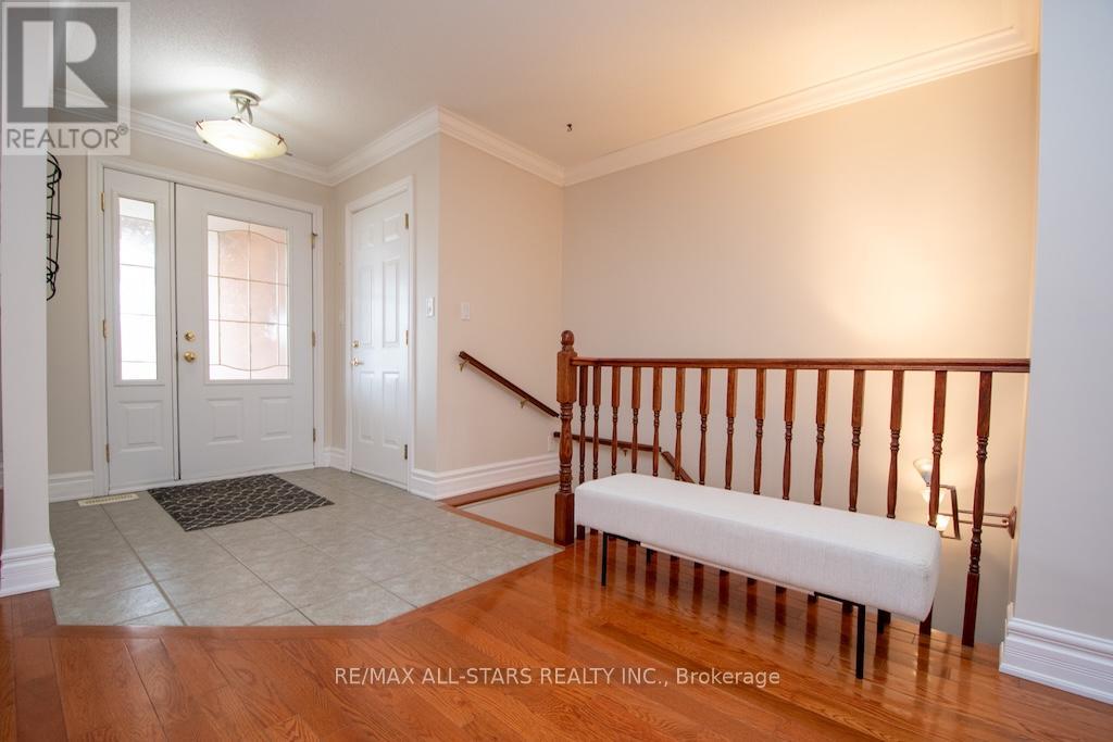 383 Wallace Drive, Kawartha Lakes, Ontario  K9V 6K7 - Photo 4 - X12965950