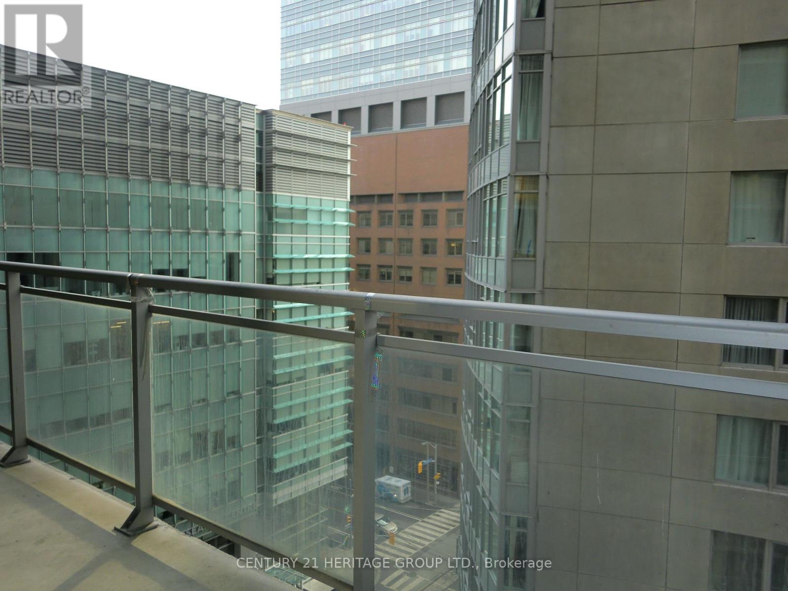 1105 - 220 Victoria Street, Toronto (Church-Yonge Corridor), Ontario  M5B 2R6 - Photo 5 - C12983958