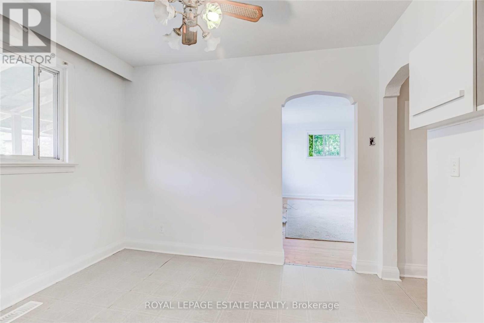 100 Eastville Avenue, Toronto, Ontario  M1M 2N9 - Photo 12 - E12983894